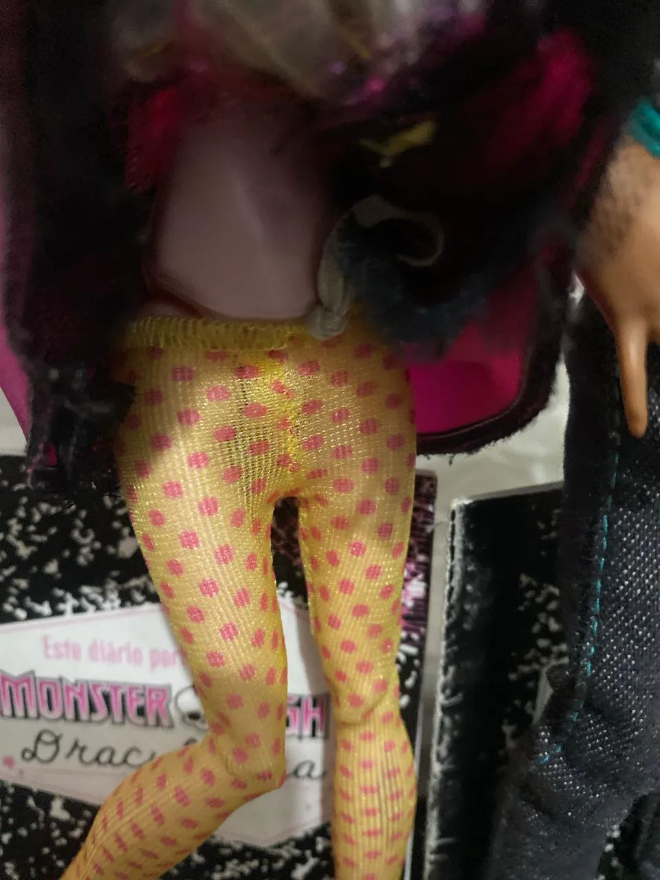 Bonecos schools out Draculaura e Clawd Wolf - Foto 3