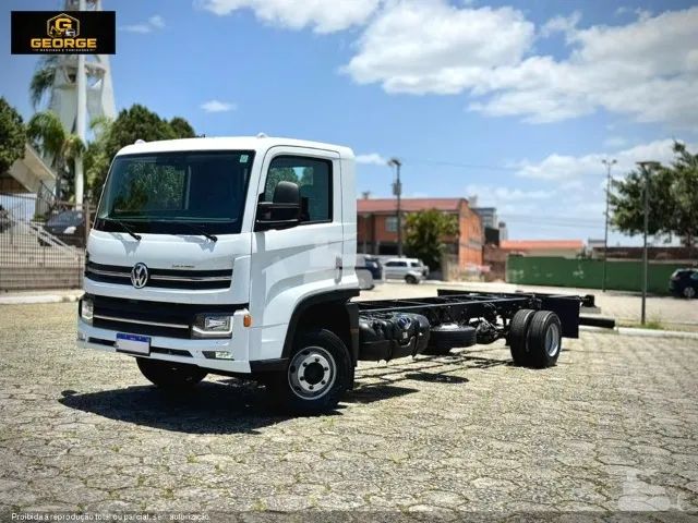 Caminhão Volkswagen 11-180 Delivery - Chassi