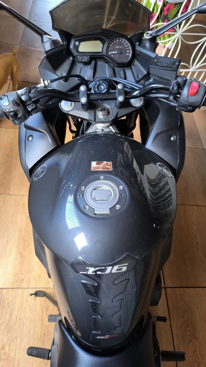 XJ6f ano 2015 - Foto 3