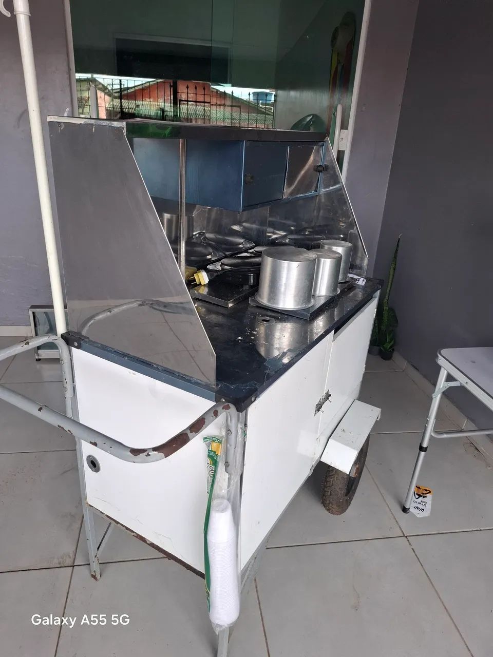 Vendo Carrinho de Hot dog semi novo - Foto 2