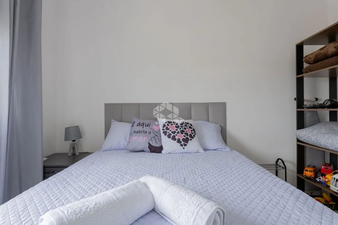 Apartamento à Venda em Capoeiras - 3 Quartos com Suíte, Sacada e Condomínio Completo em Fl - Foto 2