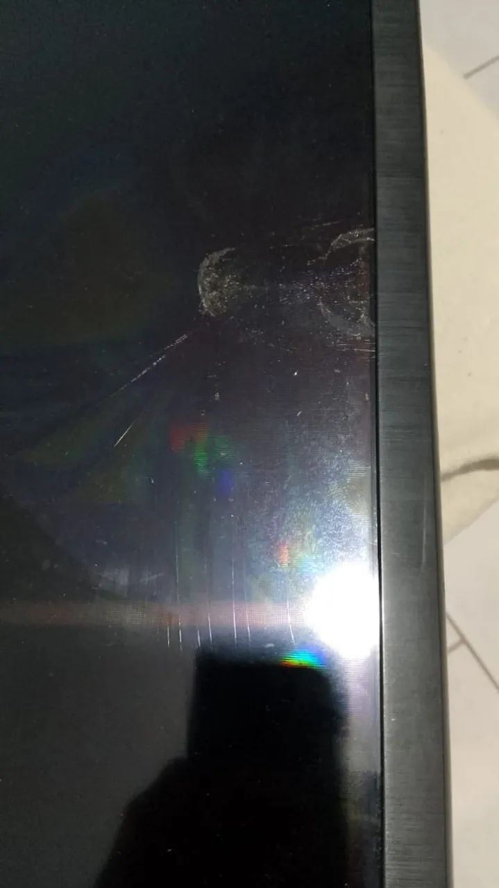 Retirada de peça TV 50" - Foto 2