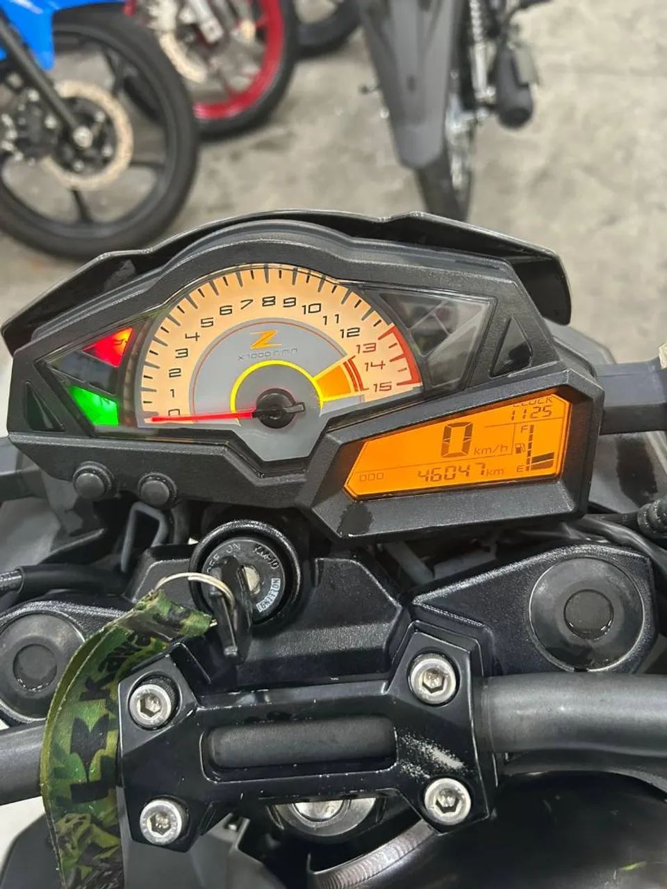KAWASAKI NINJA 300 - Foto 3