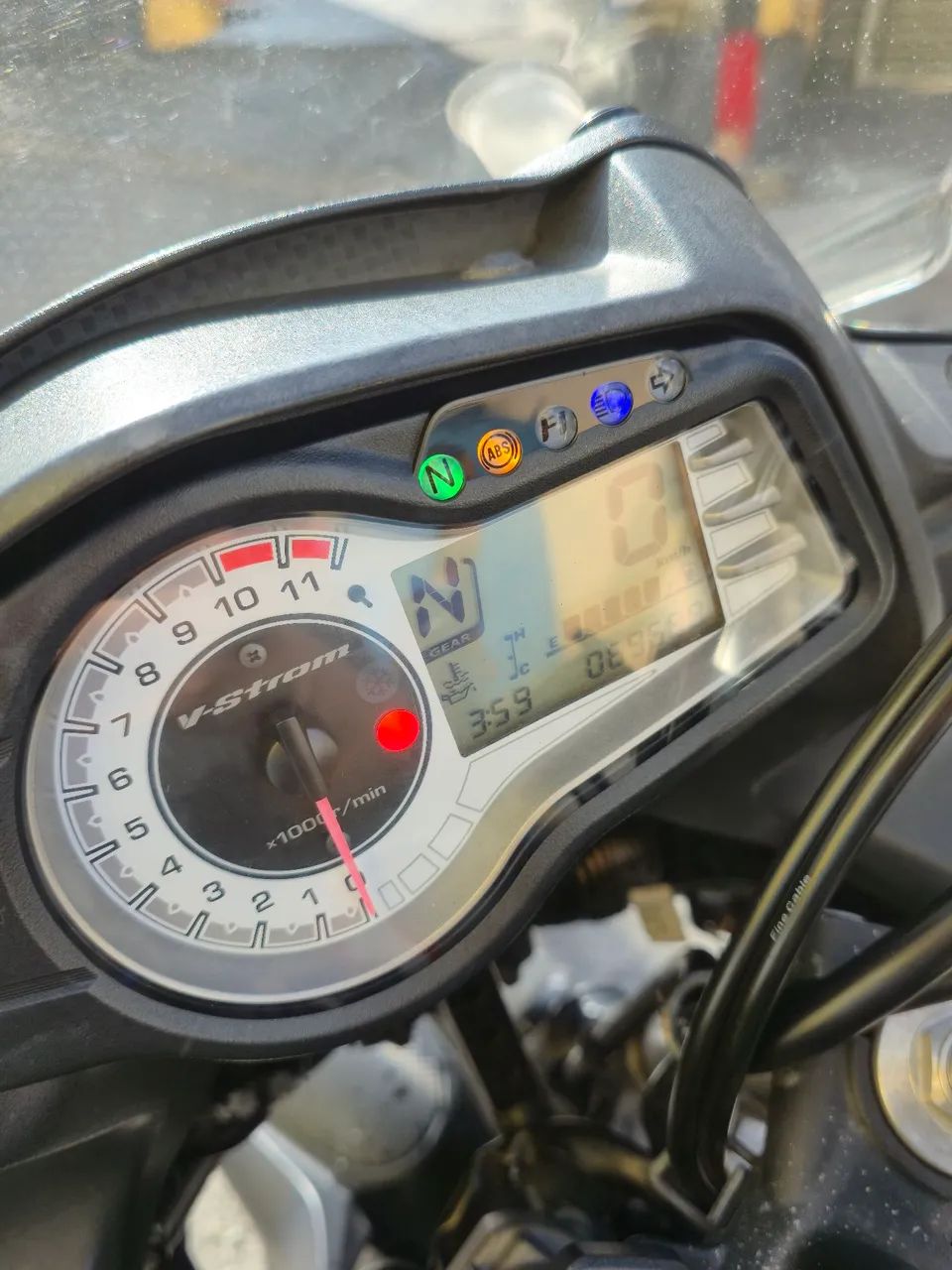 Suzuki V-Strom 650 XT - Foto 4