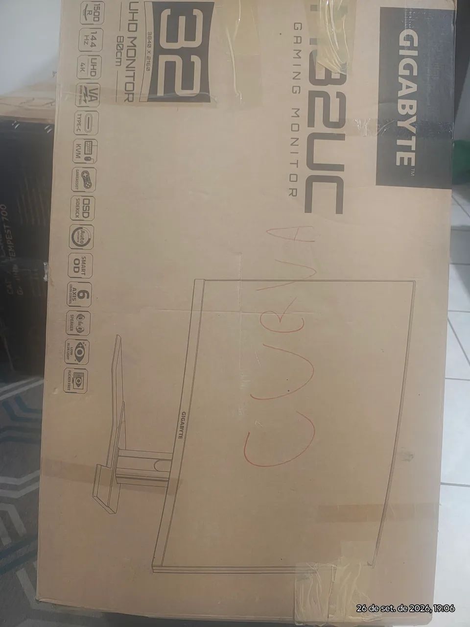 monitor curvo GIGABYTE CURVO M32UC - Foto 5