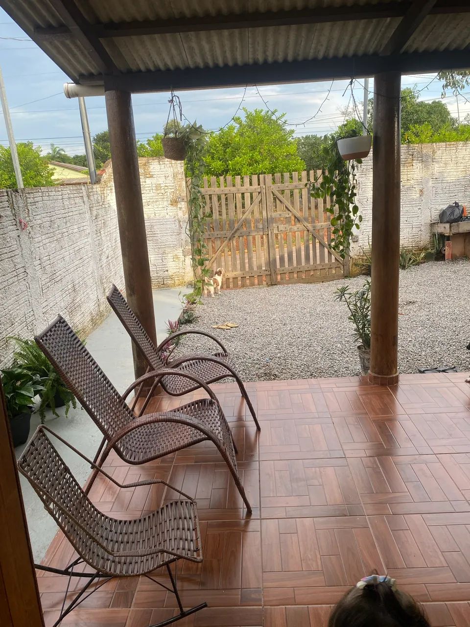 Vende-se uma casa 