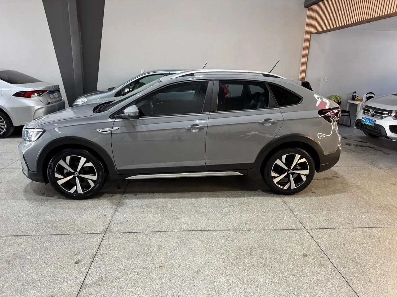 Volkswagen Nivus Nivus Highline 1.0 200 TSI Flex Aut. 2023