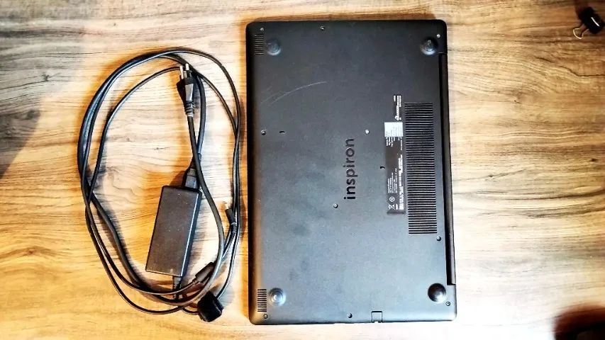 Notebook Dell i5 8th Gen / Radeon Graphics - Foto 4