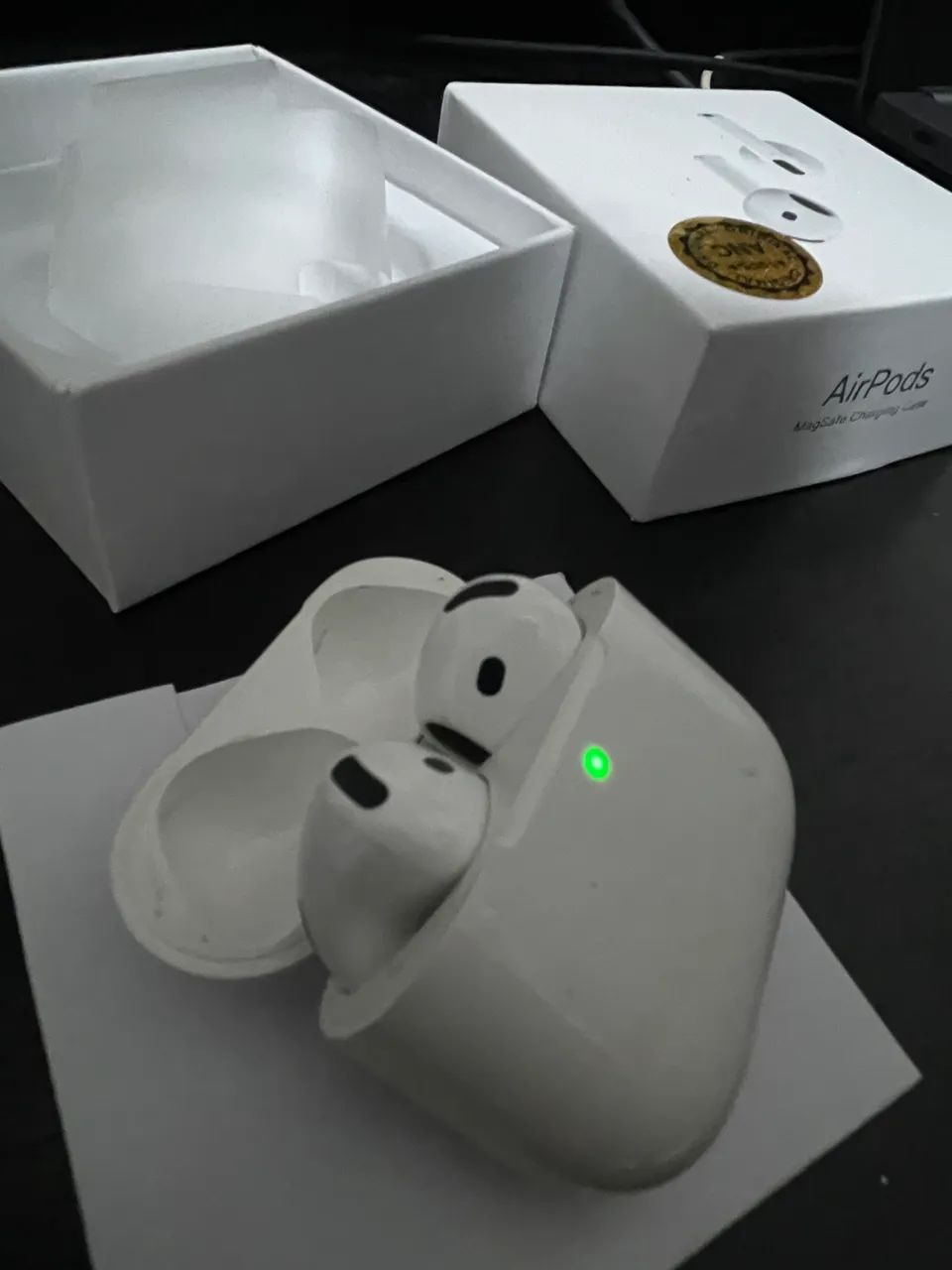 AirPods 4 pro428513592041820160