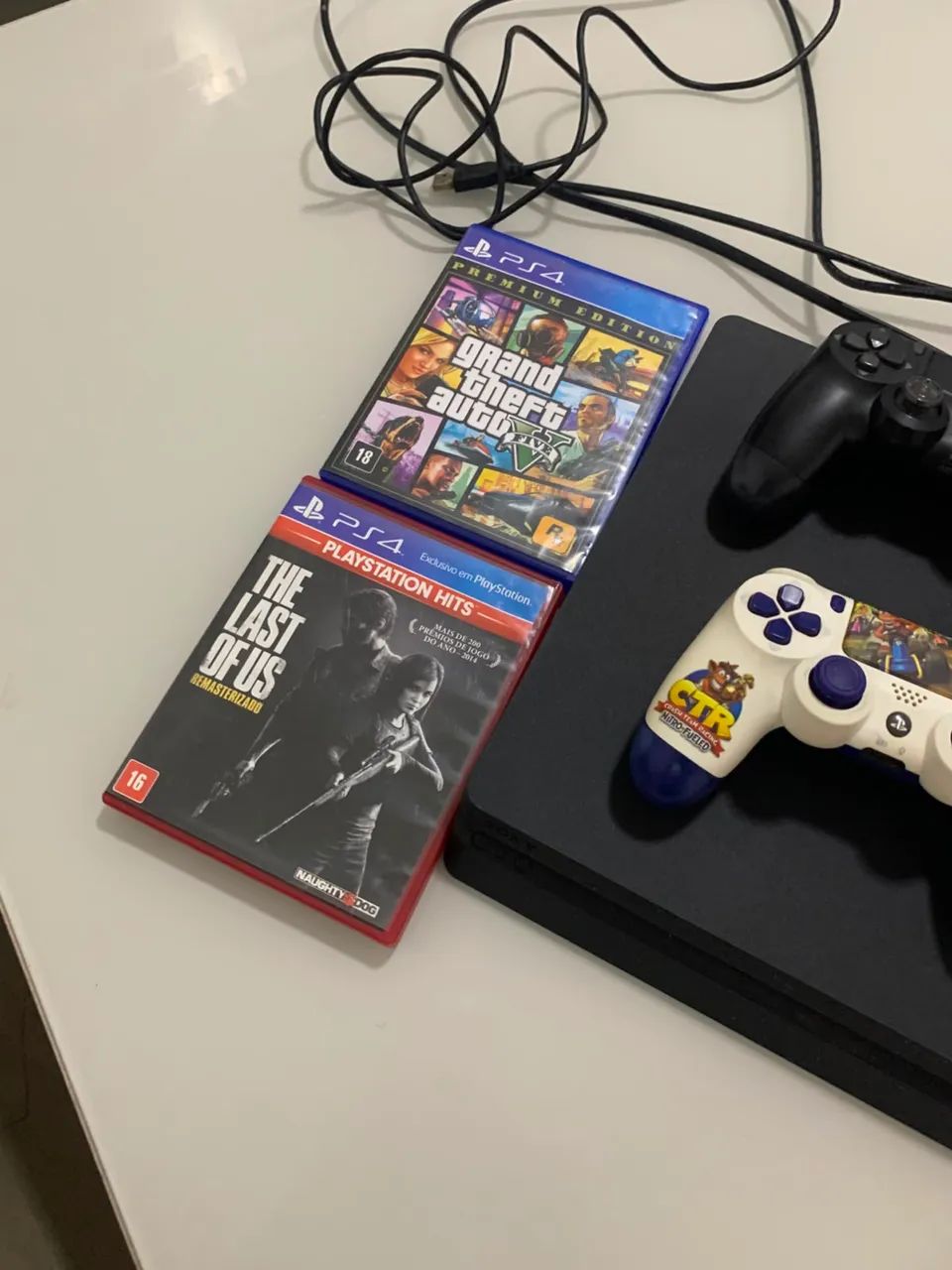 PS4 SLIM 1TB - Foto 3