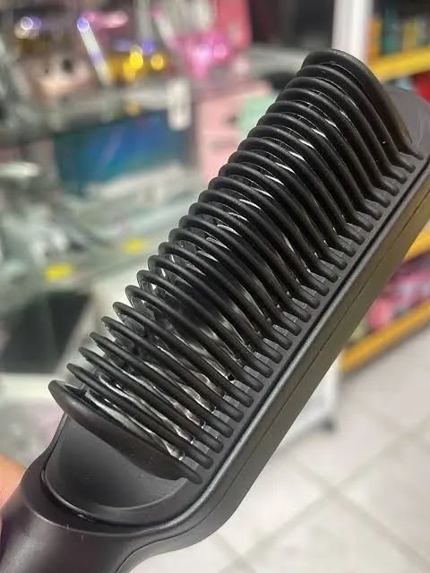 ESCOVA ALISADORA PROFISSIONAL - NOVA - Foto 2