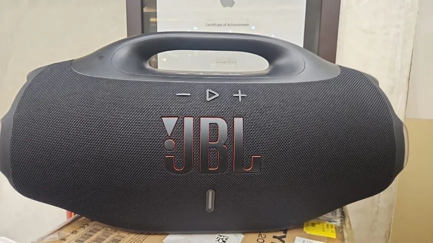 JBL Boombox 4