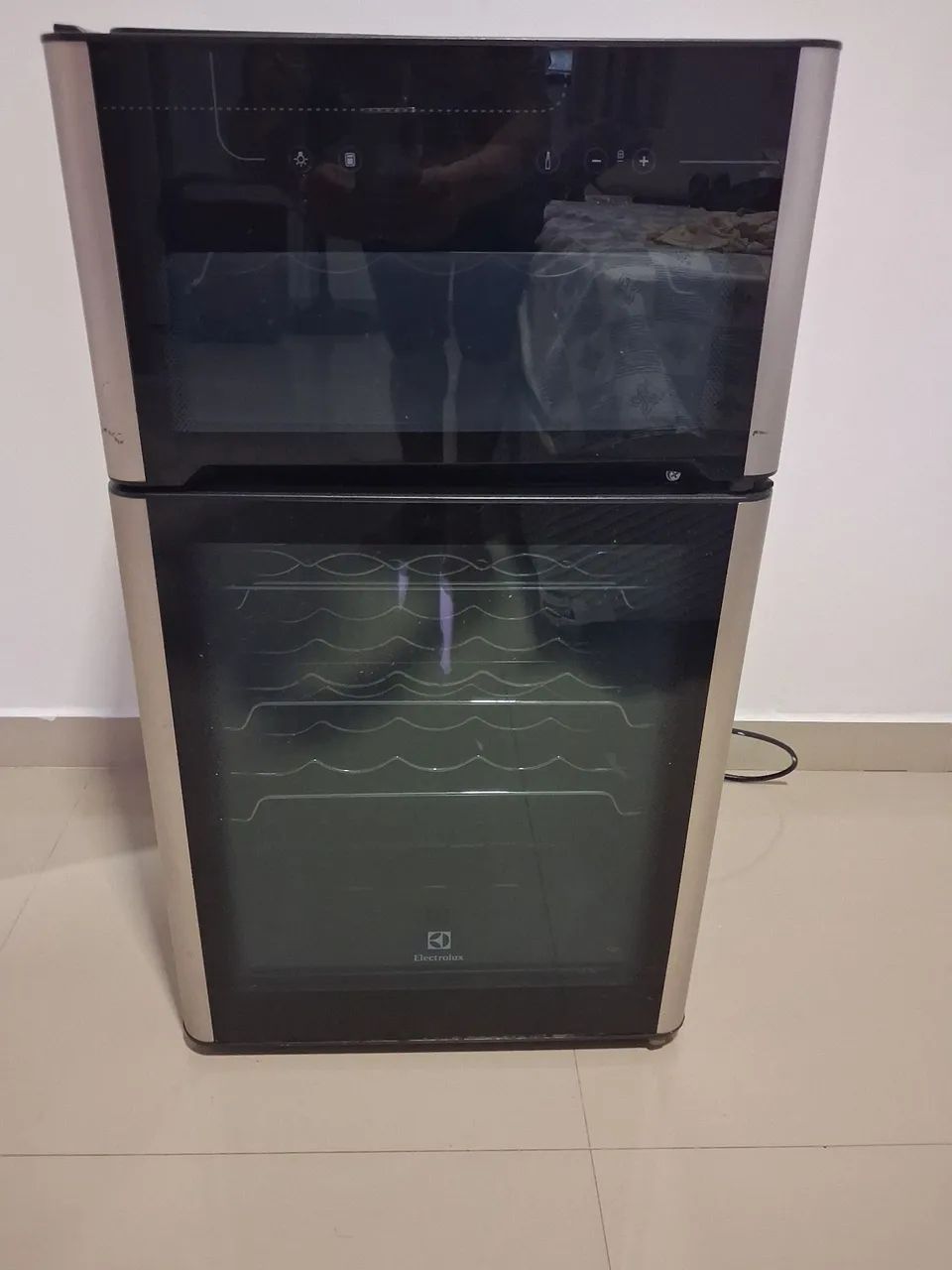 Adega climatizada Electrolux 