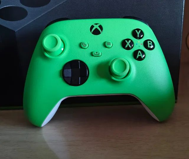Xbox Series X com 1 Controle e 2 Jogos em disco - Foto 5