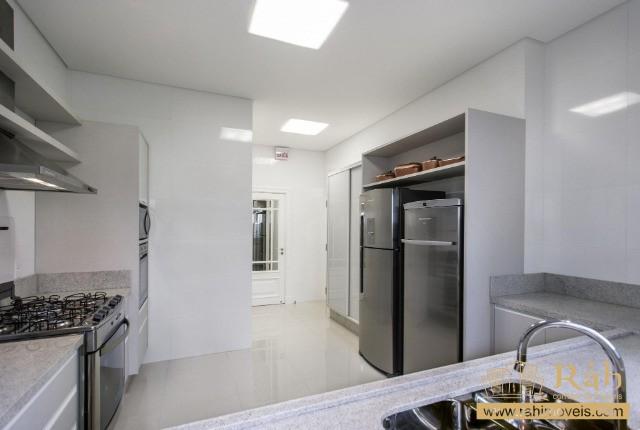 Apartamento com 3 suítes área de lazer com piscina adulto e piscina infantil - Foto 13