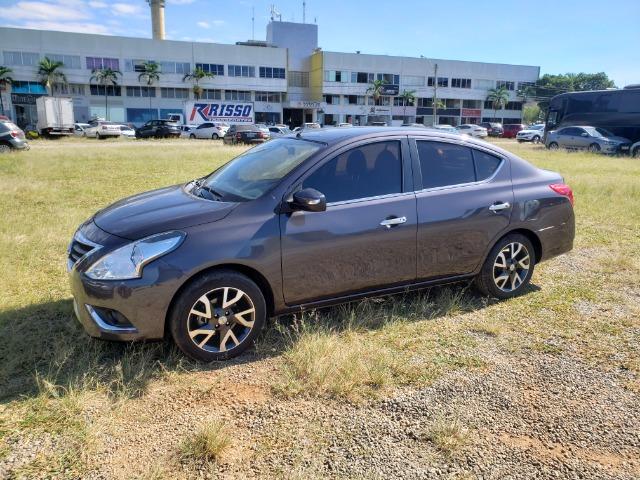 Nissan Versa SL Automático 2016/2017 - Foto 4