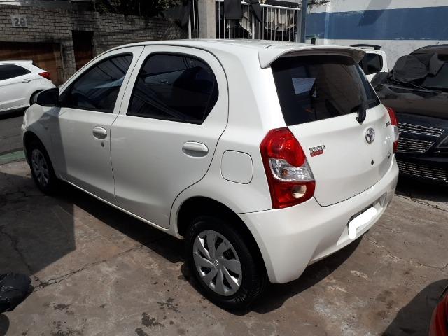 Etios Hatch 2014 1.3 X - Ipva pago, Único dono, Completo, Super conservado - Foto 7
