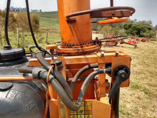 Pulverizador Jacto 400 l canhão - Foto 3
