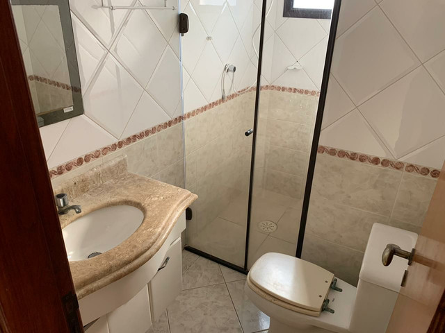 Sobrado na Guilhermina, 3 dormitórios, 2 vagas e sacada - Foto 12