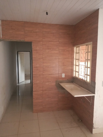 Vendo lote com 3 casas + sala comercial - Foto 2