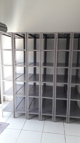Estantes de Aço Novas - Gôndolas, Racks.  - Foto 3