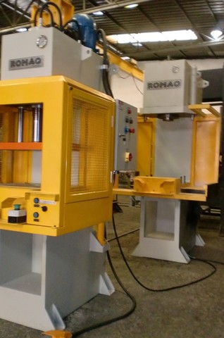 Prensa hidráulica Romaq tipo C de 60 toneladas - Foto 2