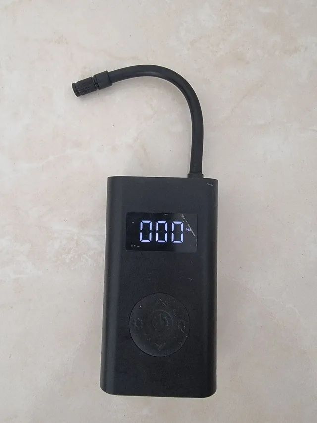 Mini compressor, 2 lanternas e powerbank. 3 em 1 - Foto 2