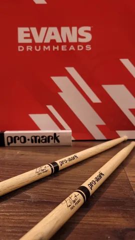 Baqueta Pro Mark OAK 747 PW747W Neil Peart