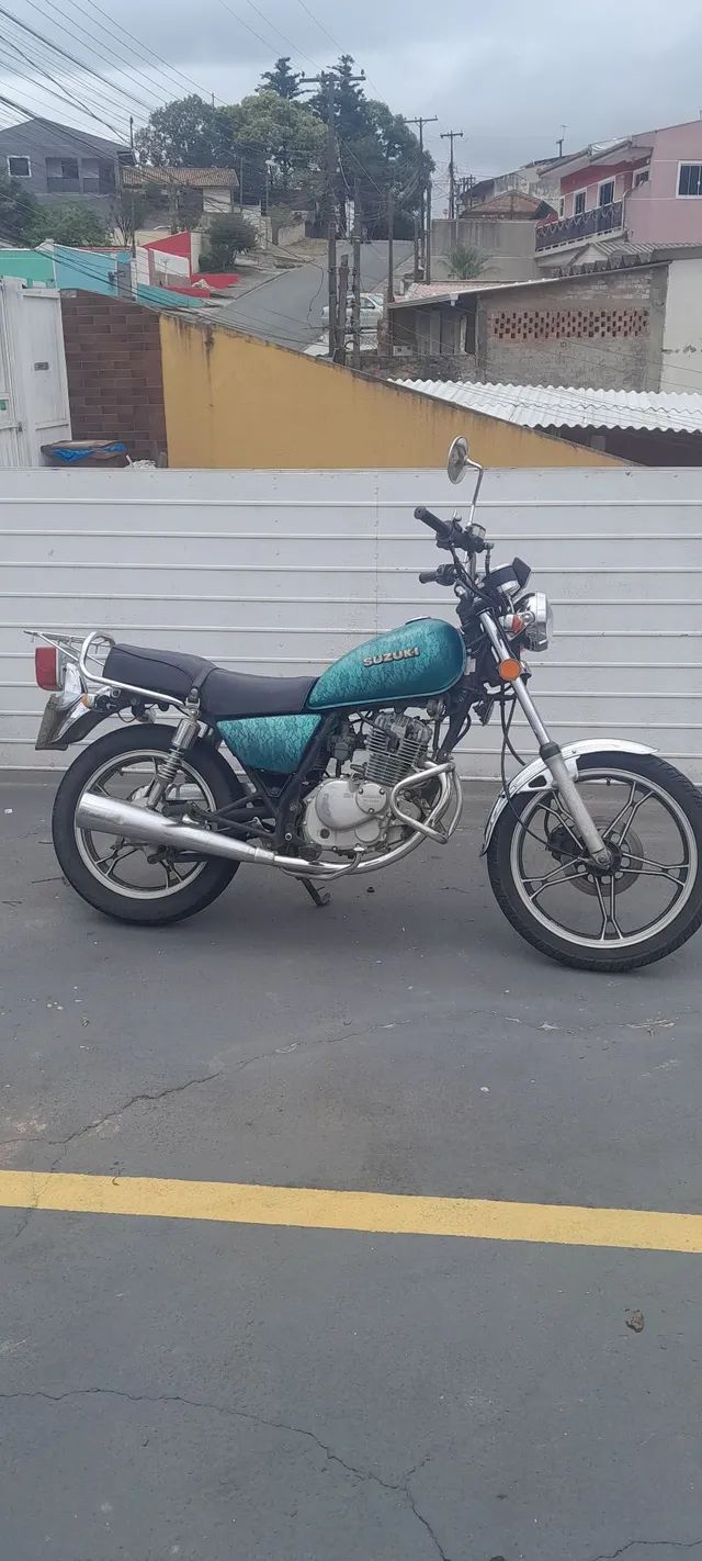 Suzuki Intruder em São José Dos Pinhais