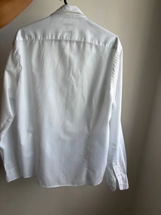 Camisa branca marca ARAMIS original - Foto 2