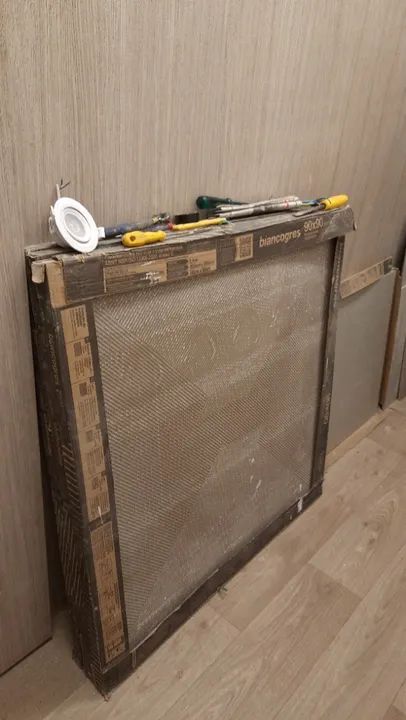 2 Caixas +2 peças - Porcelanato 90x90 Cemento Grigio Acetinado Retificado Biancogres - Foto 5