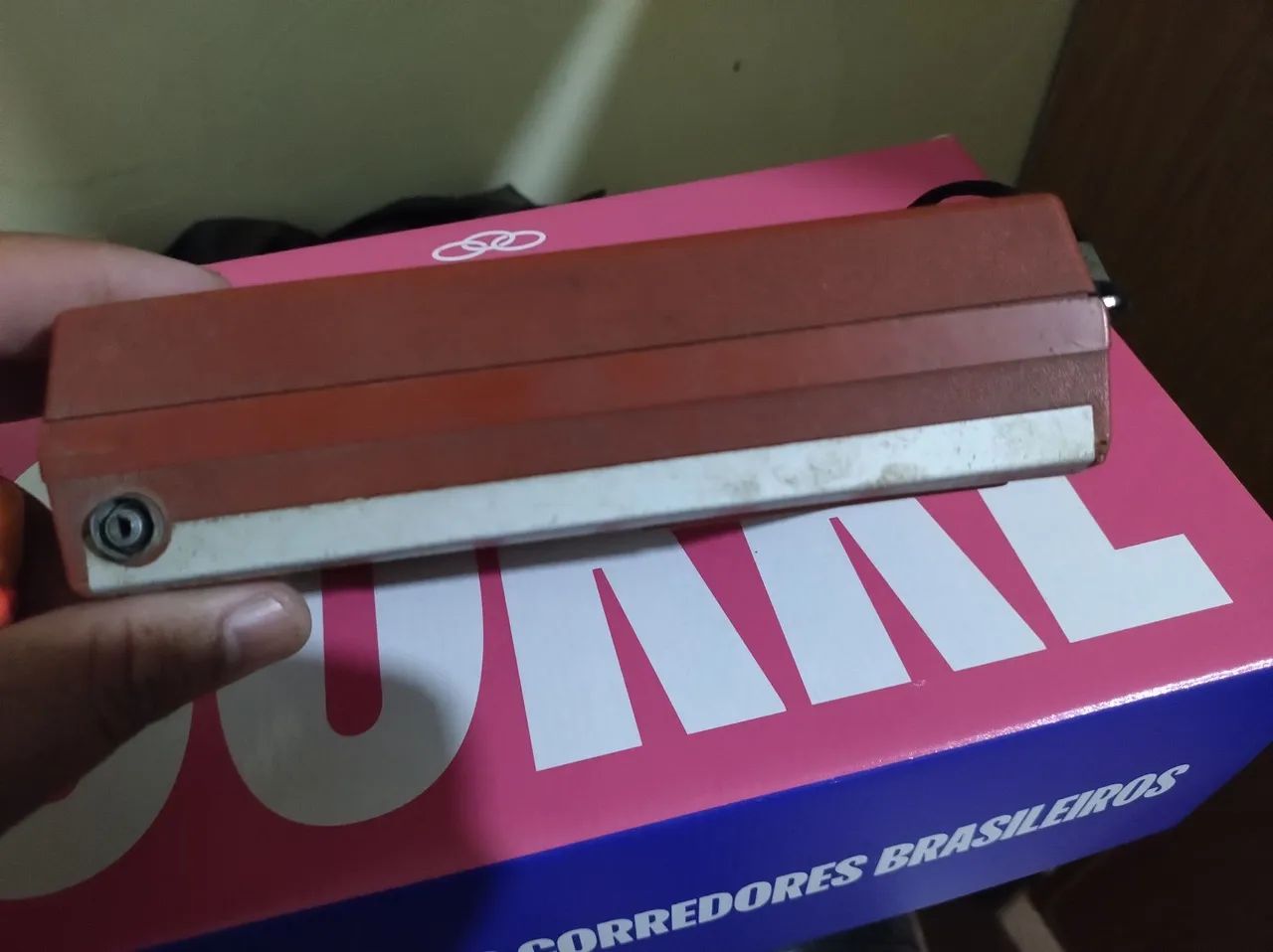 Rádio pequeno antigo - Foto 3