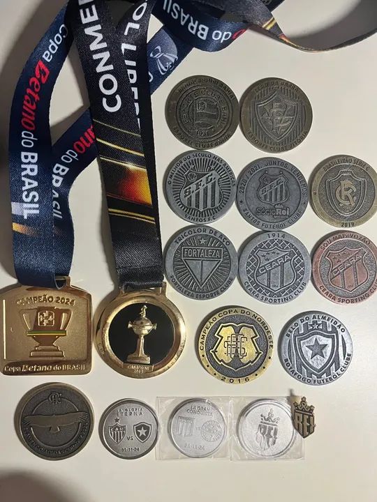 Moedas de clubes de futebol militar e mais - Foto 4