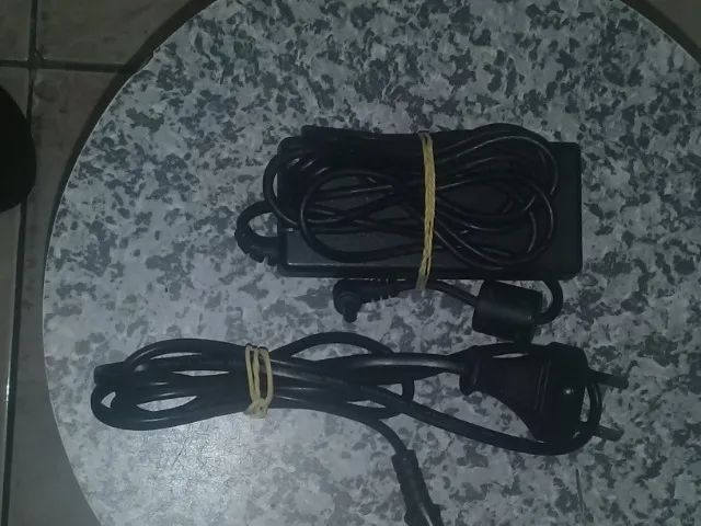 Fonte liteon para note book dell tomada 2 pinos usado  - Foto 4