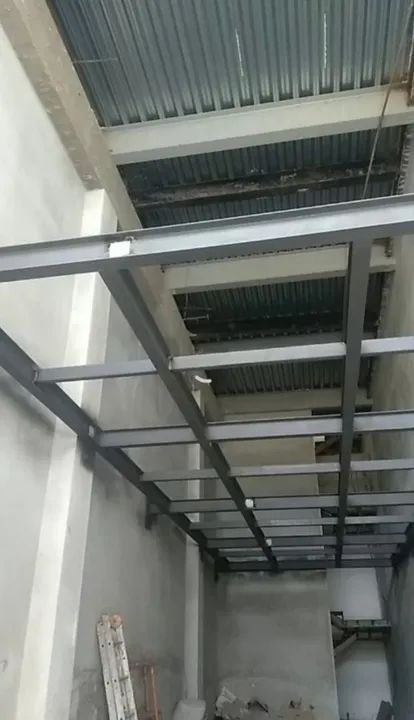 Mezanino e estrutura metálica 