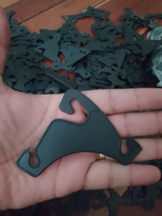 Cabides para expor chinelos