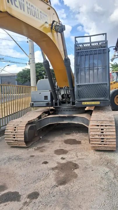 New Holland 245  - Foto 2