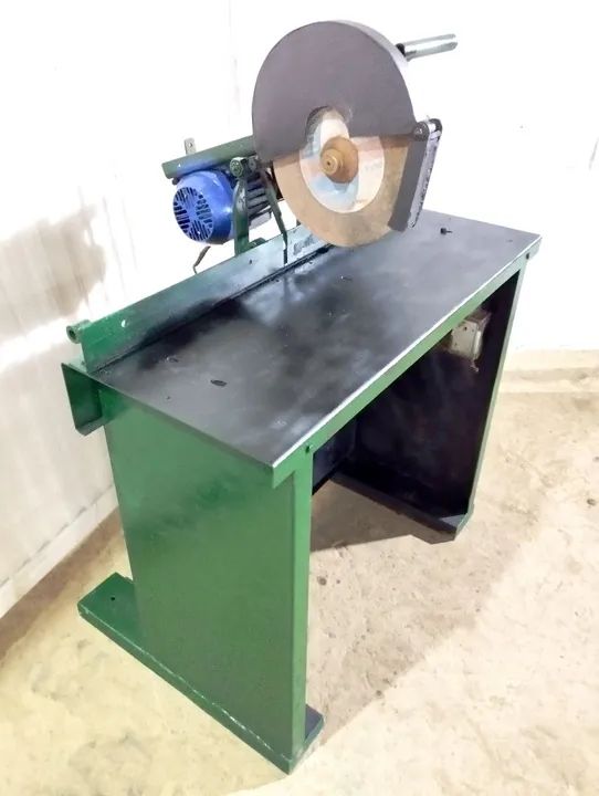 Serra policorte industrial com bancada de trabalho em aço motor 2 cv trifásico 