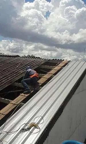 Telhado e calhas em geral - Foto 3
