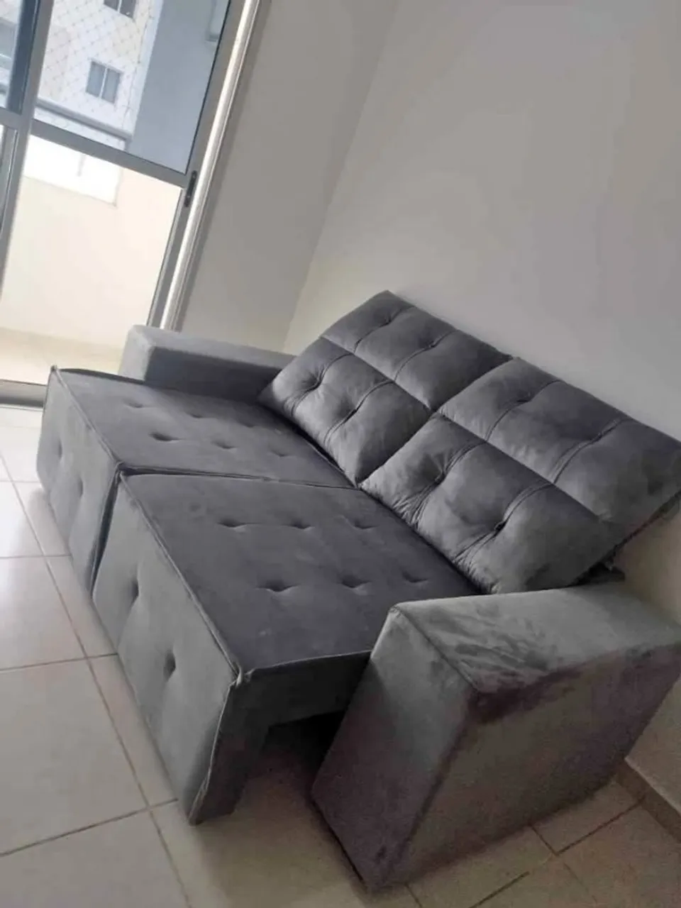 Sofa semi novo, sem marcas de uso