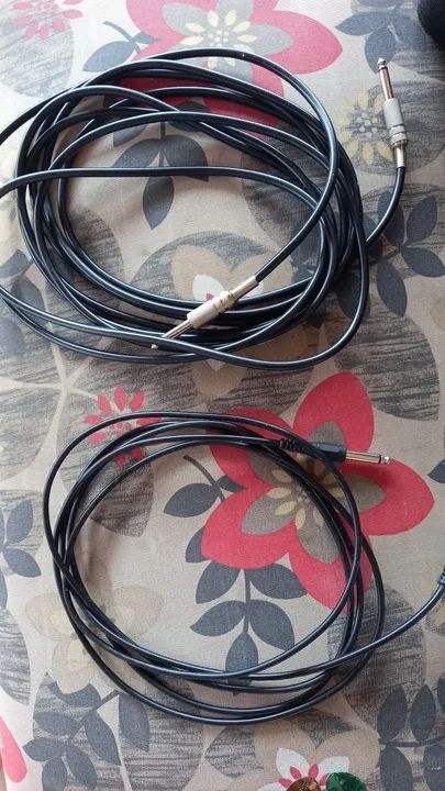 Guitarra Elétrica + Amplificador Borne + Pedal Cuvave - Foto 4