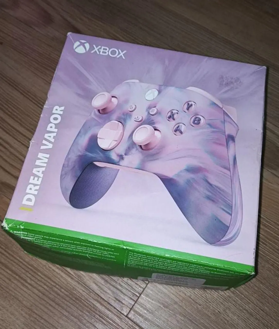 Controle Xbox com caixa 