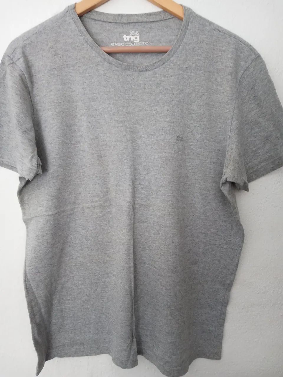  3 Camisetas Calvin Klein (M)   - Foto 2