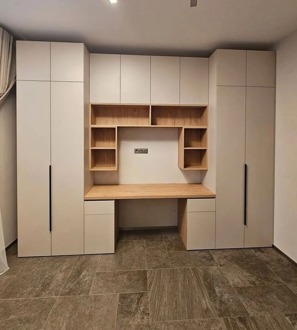 Home Office Completo com Design Moderno e Funcional - Foto 2