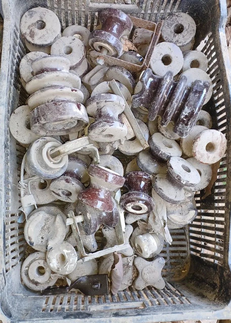Lote de Isoladores Elétricos Antigos / R$10,00 cada 