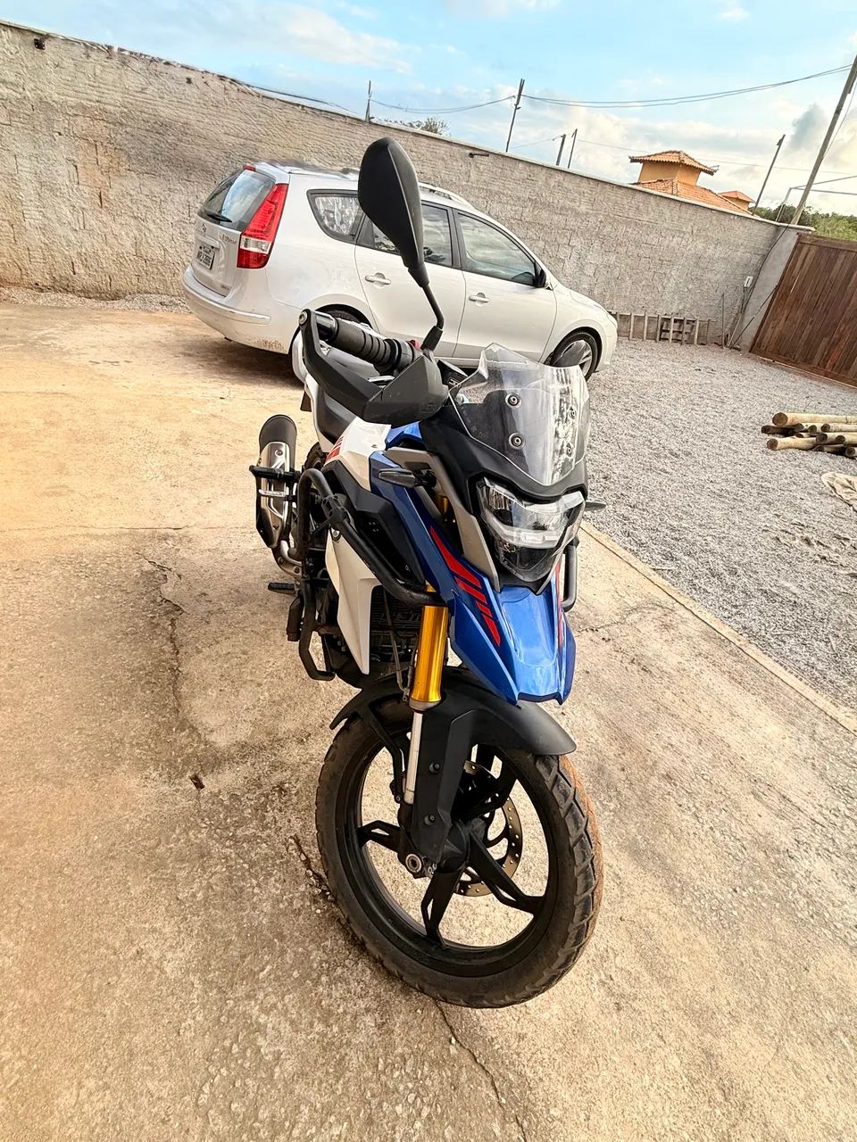 Bmw gs 310 2023/2023 único dono todas as revisões na bmw e ainda na garantia de fábrica. - Foto 3