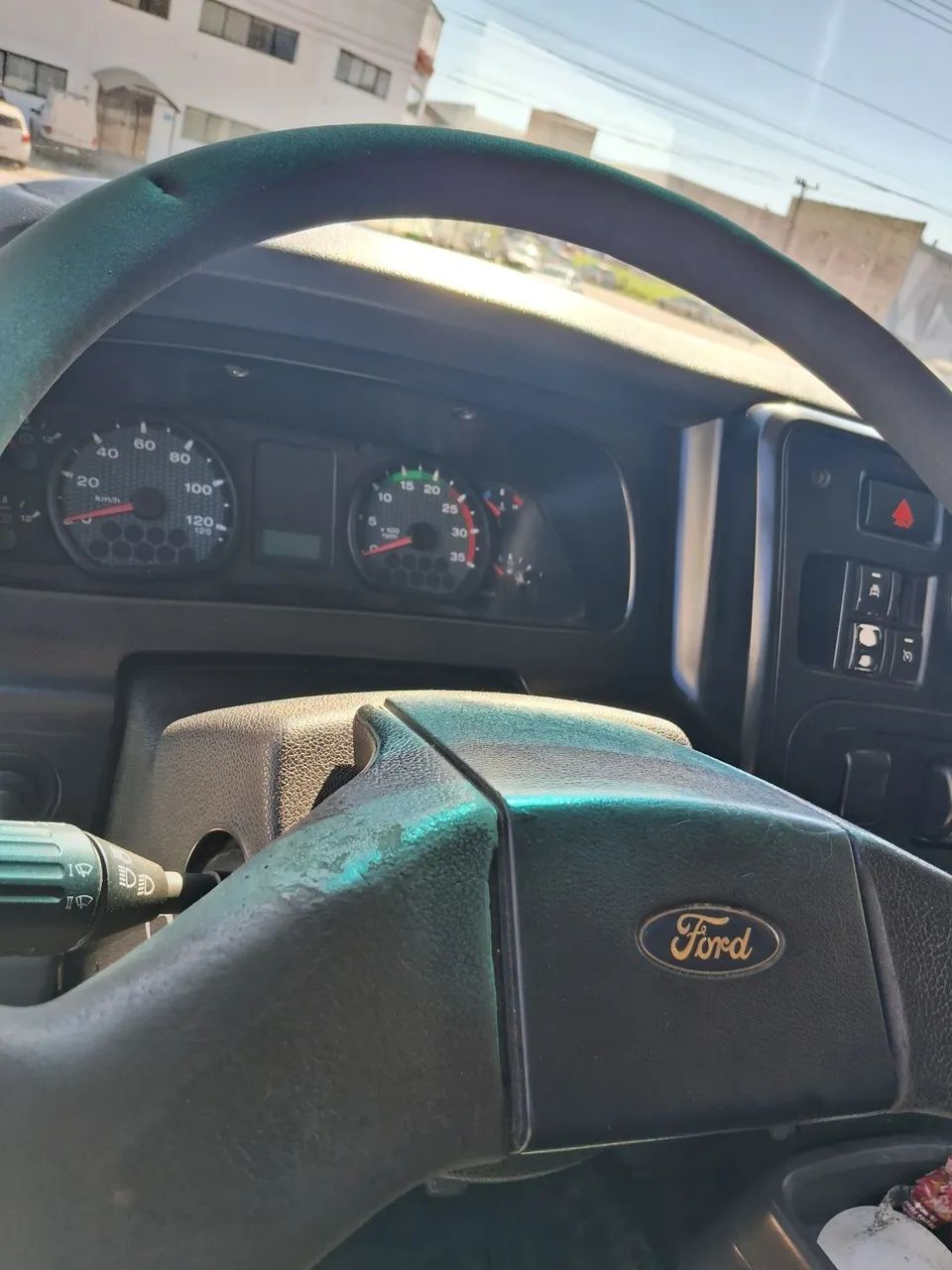 Vendo ou Troco Ford Cargo 2012 - Foto 7