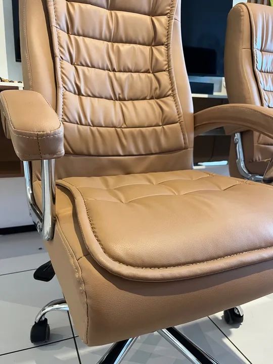 Poltrona giratória com molas ensacadas - Foto 2