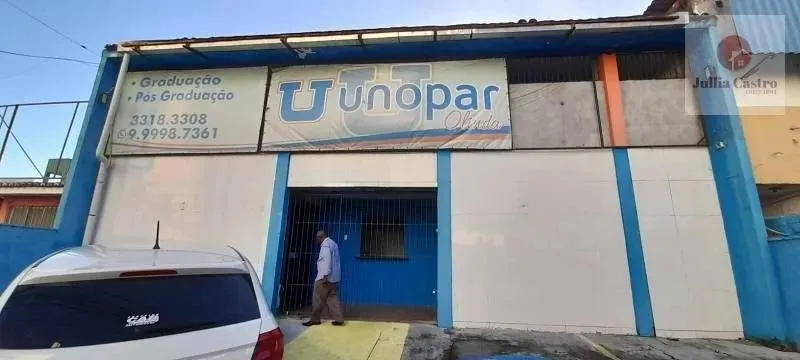 ALUGO Excelente casa comercial com 10 salas e 4 wc no Bairro de Casa Caiada - Olinda