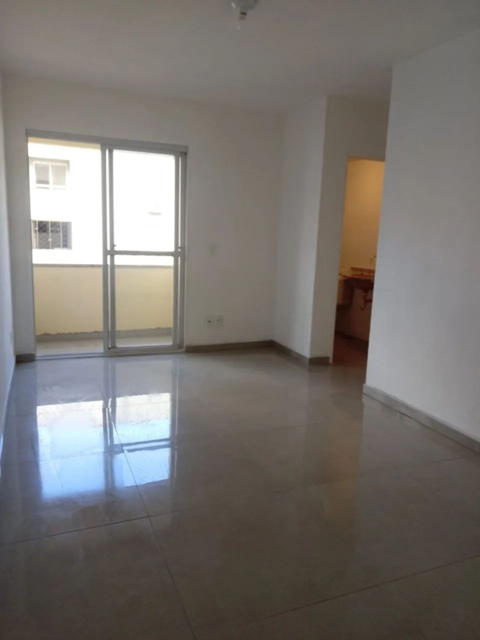 Aluga-se Apto 2 dorm. Dir. Proprietário Prox. Sertorio e Assis Brasil. - Foto 2